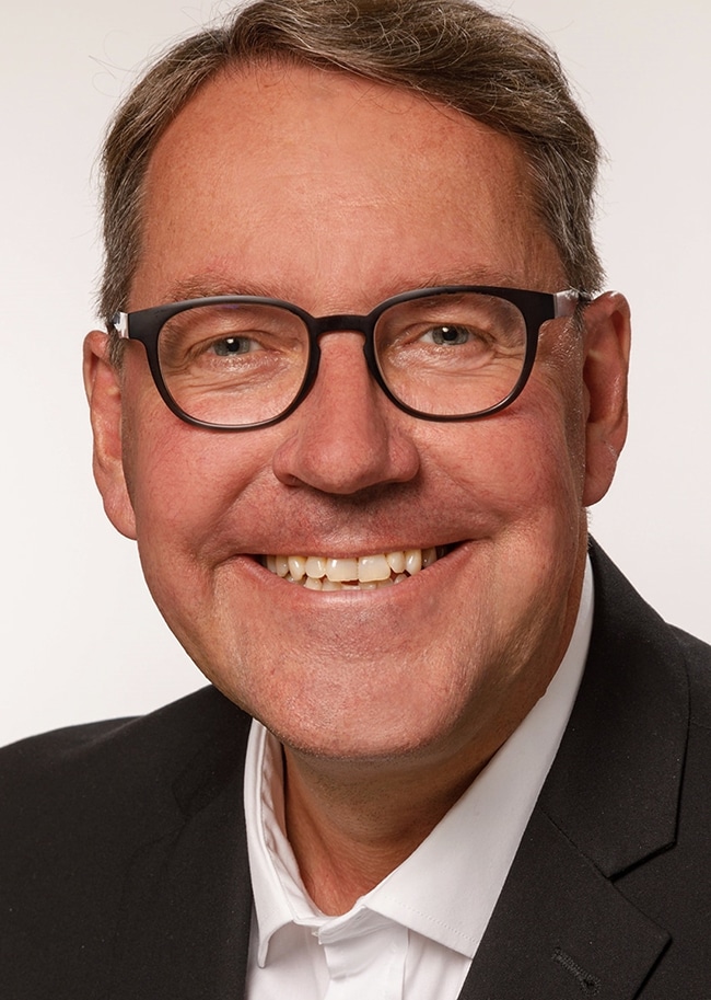 Dr. Stefan Specht