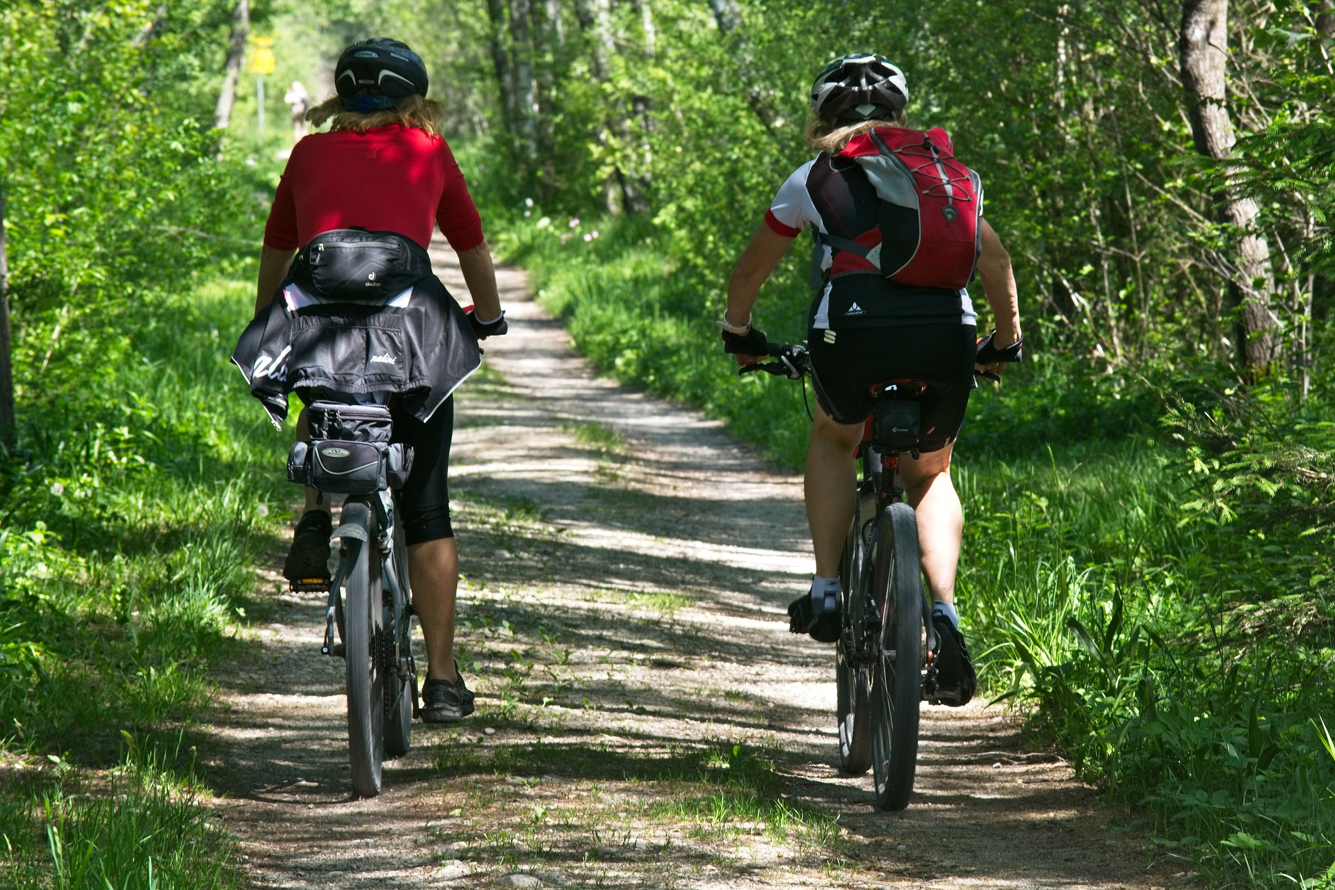 Radfahrer in der Natur