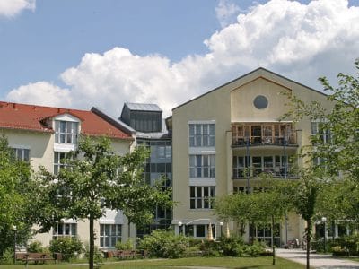Blick auf das Gebäude des Hospitalstifts.