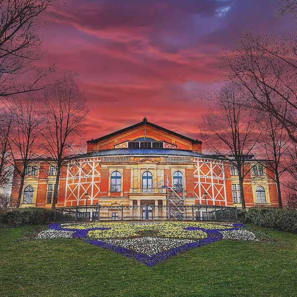 Festspielhaus Bayreuth | Foto; Ramona Schirmer
