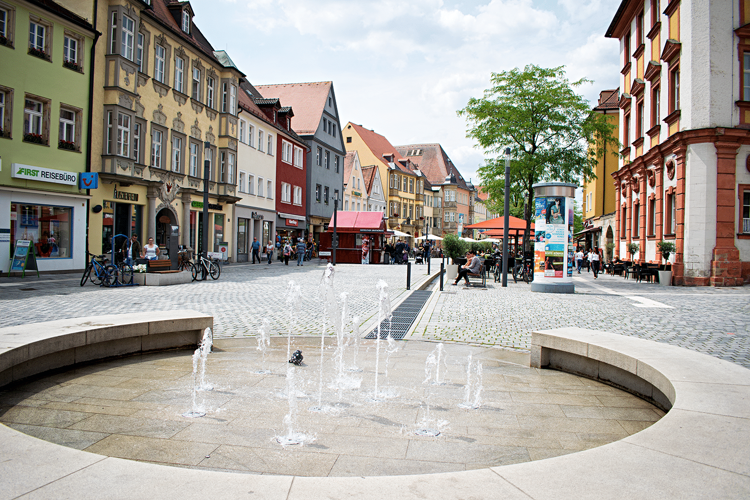 Innenstadt - Brunnen am Ehrenhof