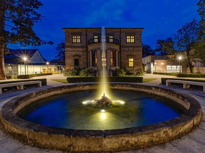 Haus Wahnfried mit Springbrunnen