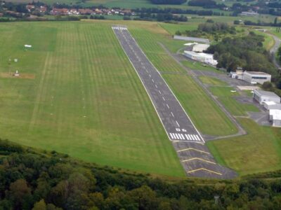 Blick von oben auf den Bayreuther Flugplatz