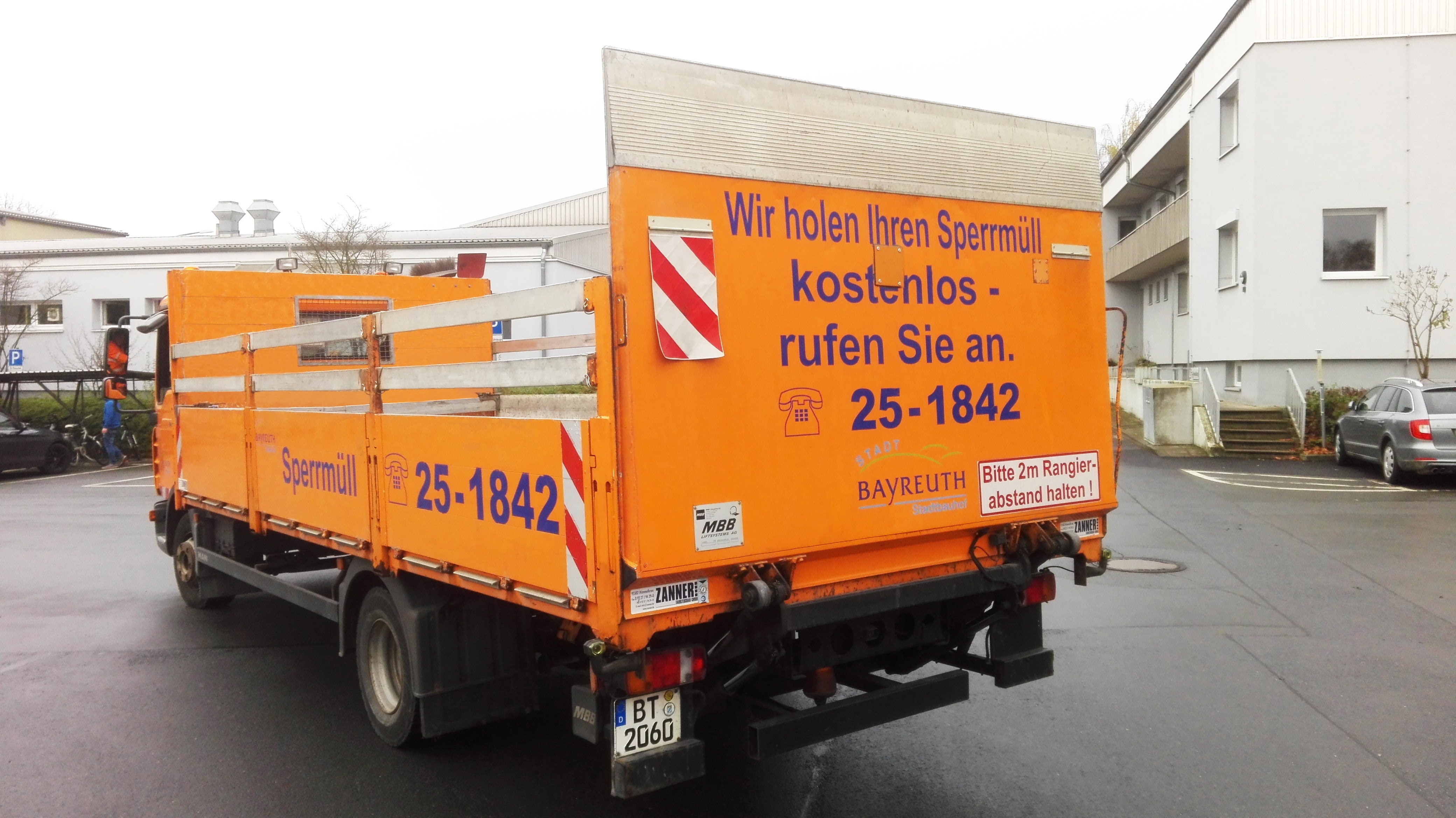 Sperrmüll_Auto Fahrzeug der Sperrmüllabfuhr.