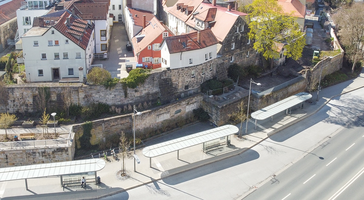 Blick auf die Stadtmauer von oben