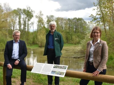 Von links: OB Thomas Ebersberger, Gregor Aas (Leiter des Ökologisch-Botanischen Gartens der Universität Bayreuth) und Dr. Nicole Kaiser (Kanzlerin der Universität Bayreuth).