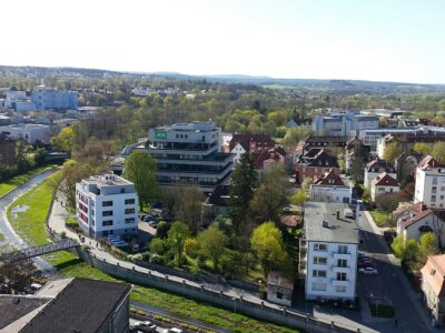 Blick von der Dachterrasse auf die Mainauen