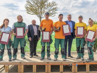 Das Foto zeigt Theresa Gerlach/Marcel Doffin (2. Platz), Gerhard Zäh, Präsident des VGL Bayern, Michael Huber/Michael Reindl (1. Platz), Oberbürgermeister Thomas Ebersberger, Michael Sittard/Veronika Kufer (3. Platz).