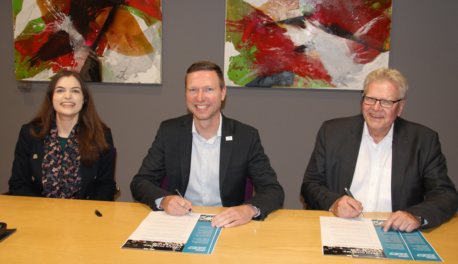 Diabetes Declaration y 05072023 Vertragsunterzeichnung durch Landrat Wiedemann und Oberbürgermeister Ebersberger.