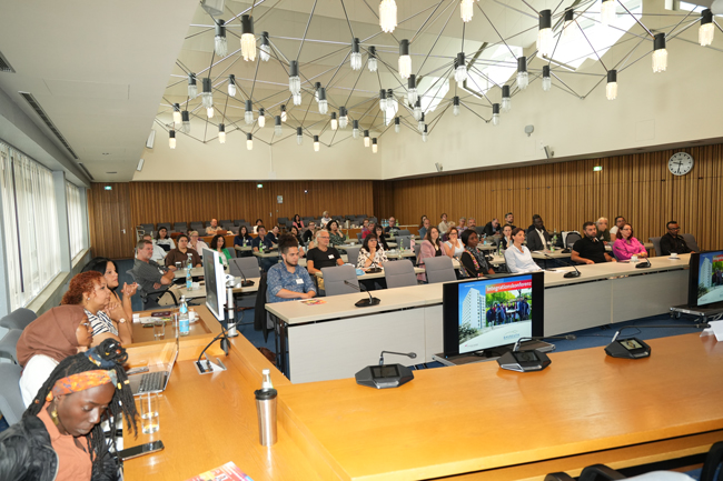 Im Sitzungssaal im Neuen Rathaus der Stadt Bayreuth findet die erste kommunale Integrationskonferenz statt