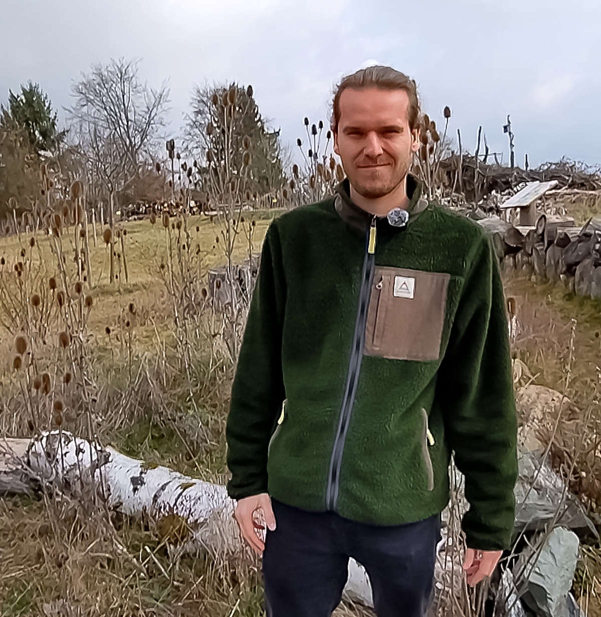 Dimitri Seidenath verrät, wie ein Garten insektenfreundlich gestaltet werden kann. Foto: Stadt Bayreuth