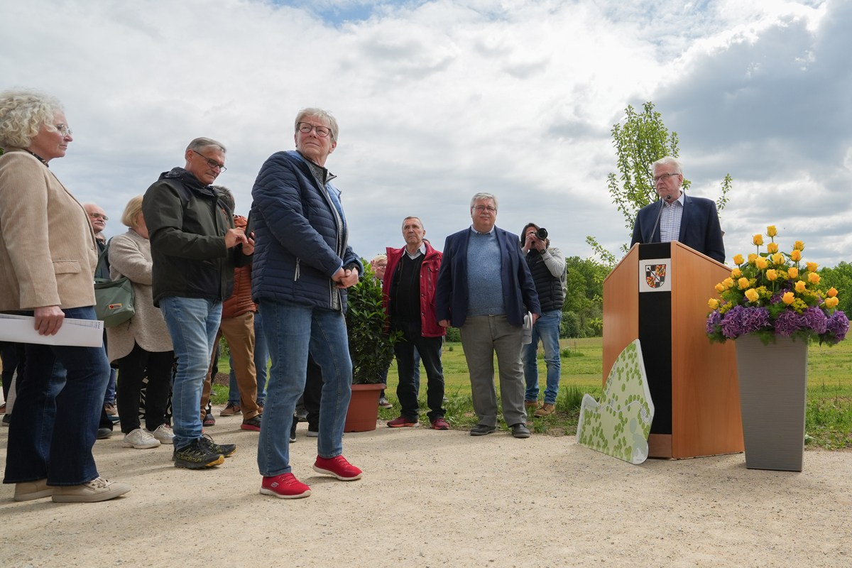 Oberbürgermeister Thomas Ebersberger lobte bei der Einweihung des Teilprojekts Bürgerhain vor zahlreichen Gästen das große Vorhaben „Bayreuths lebendiger Süden“.