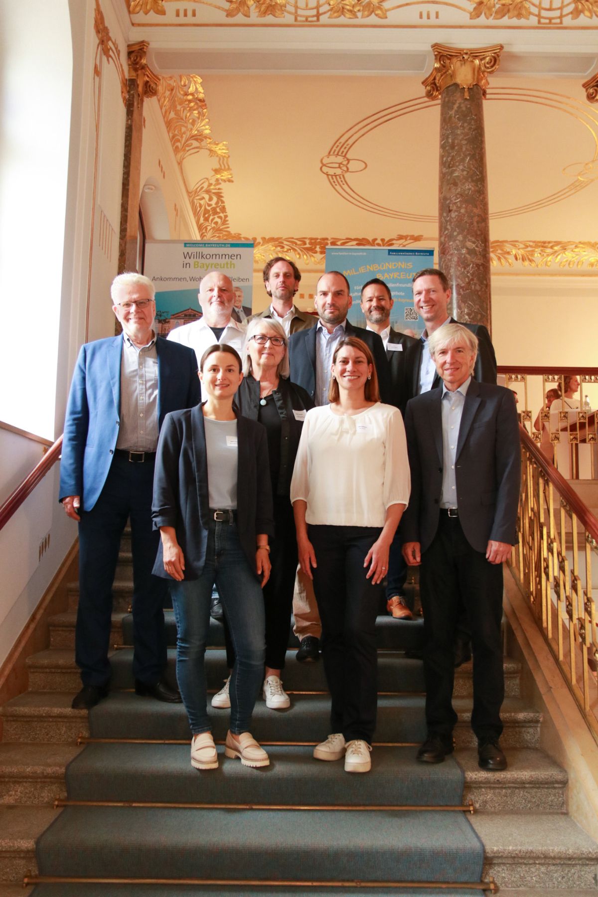 Gruppenbild mit Mitwirkenden der Veranstaltung. | Foto: Regierung von Oberfranken