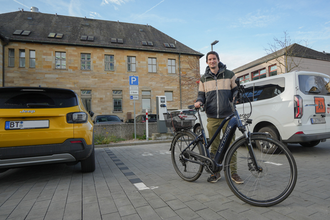 Maximilian Stöhr soll sich als neuer Nahmobilitätsbeauftragter der Stadt um die Zukunft des Verkehrs in Bayreuth kümmern. Foto: Stadt Bayreuth