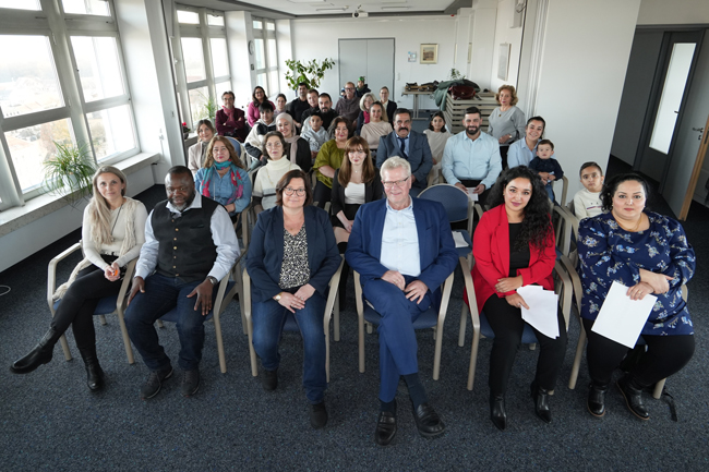 Oberbürgermeister Thomas Ebersberger hat am Freitag Mediatoren ausgezeichnet. Foto: Stadt Bayreuth