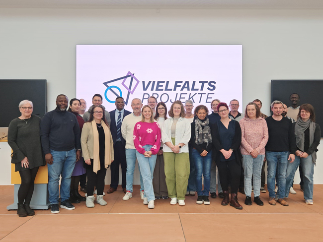 Mitarbeitende von Stadtverwaltung und Uni bei einer Forbildung. Foto: Stadt Bayreuth