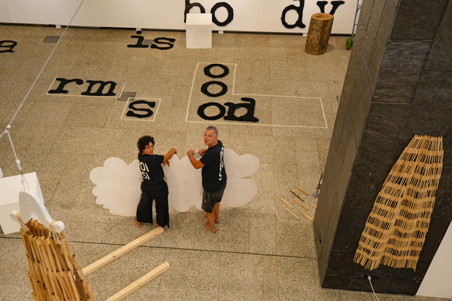 Das Kunstmuseum Bayreuth präsentiert ab Mittwoch, 22. Juli, in der Ausstellungshalle des Neuen Rathauses die interdisziplinäre und performative Ausstellung „Eigenkunstwerk“. Foto: Stadt Bayreuth