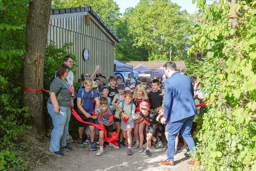 Sehr zur Freude von hunderten Mädels und Jungs hat Oberbürgermeister Dr. Andreas Zippel am Montagvormittag (10. August) die Kinderspielstadt „Mini-Bayreuth“ eröffnet.